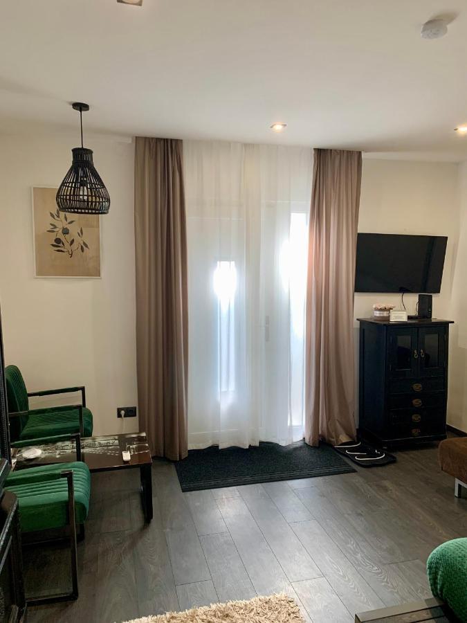 דברצן Dimora Apartman מראה חיצוני תמונה